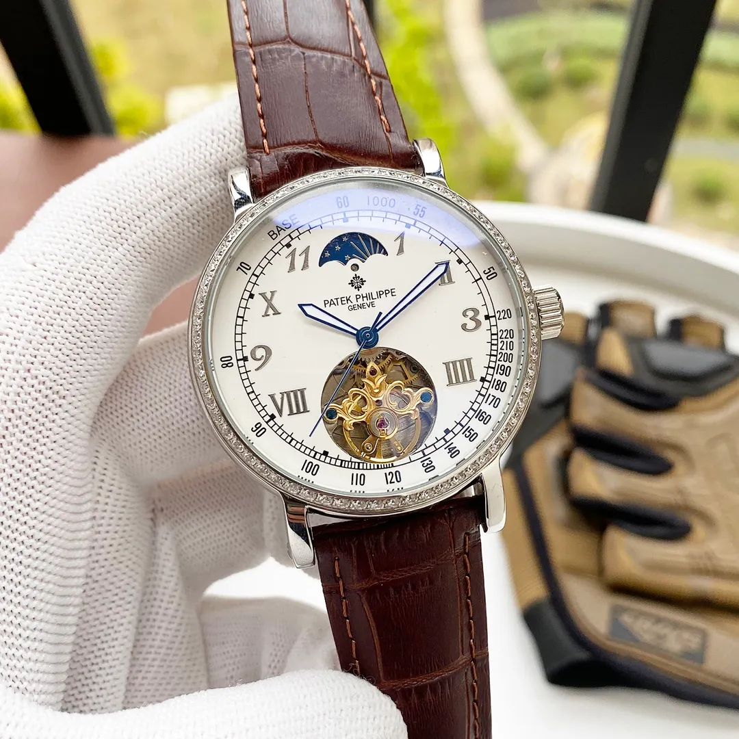 【High-end replica】💰1640! Patek Philippe - PATEK PHILIPPE 🏅🏅 Type: Men's watch 🎉🎉 Case: Top version 316 stainless steel L Strap: Imported calfskin strap/316L stainless steel strap Movement: Fully automatic imported mechanical movement ⚙ ️Mirror: Mineral anti-scratch mirror glass Size: 42mm diameter 11mm thick